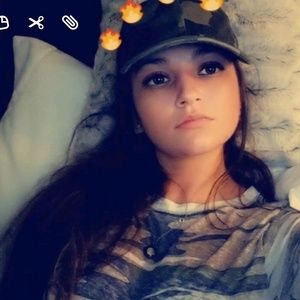 Meet your Posher, Breanna